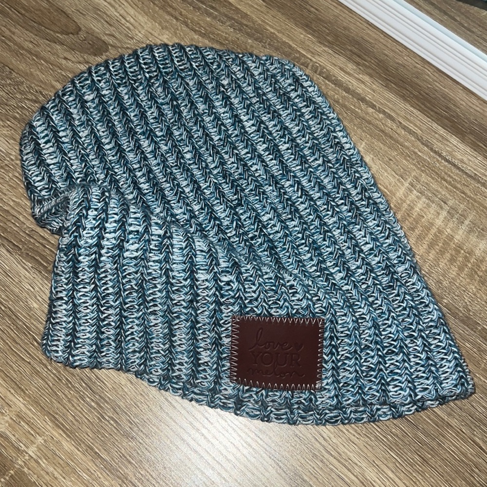 love your melon hat!